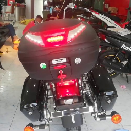 Thùng sau Givi E350RN-S3 có đèn led chính hãng kèm đế gắn thùng - bảo hành 1 năm