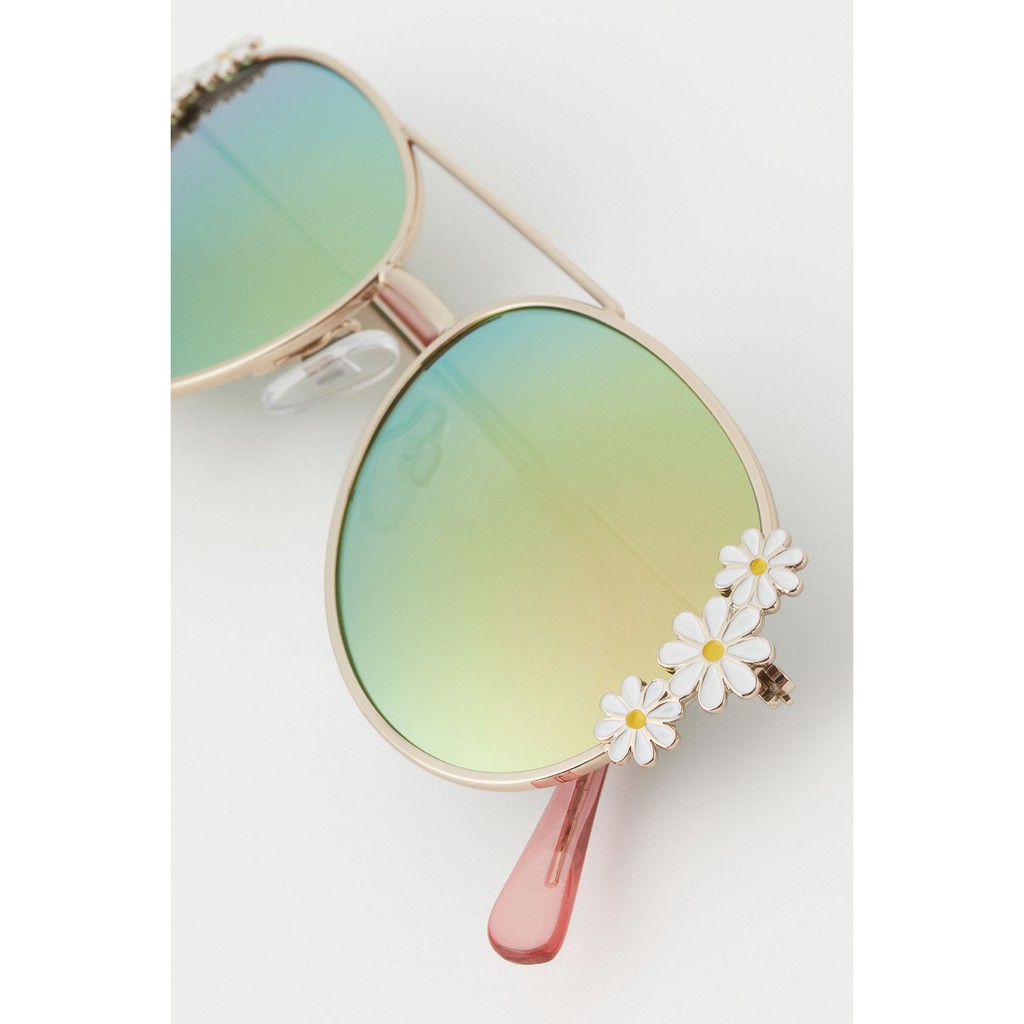 Kính râm cho bé HM