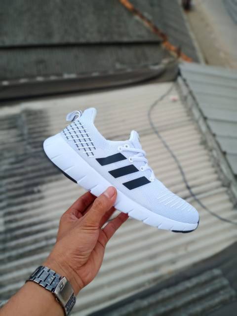 Giày Thể Thao Adidas Ortholite Thiết Kế Năng Động Hợp Thời Trang