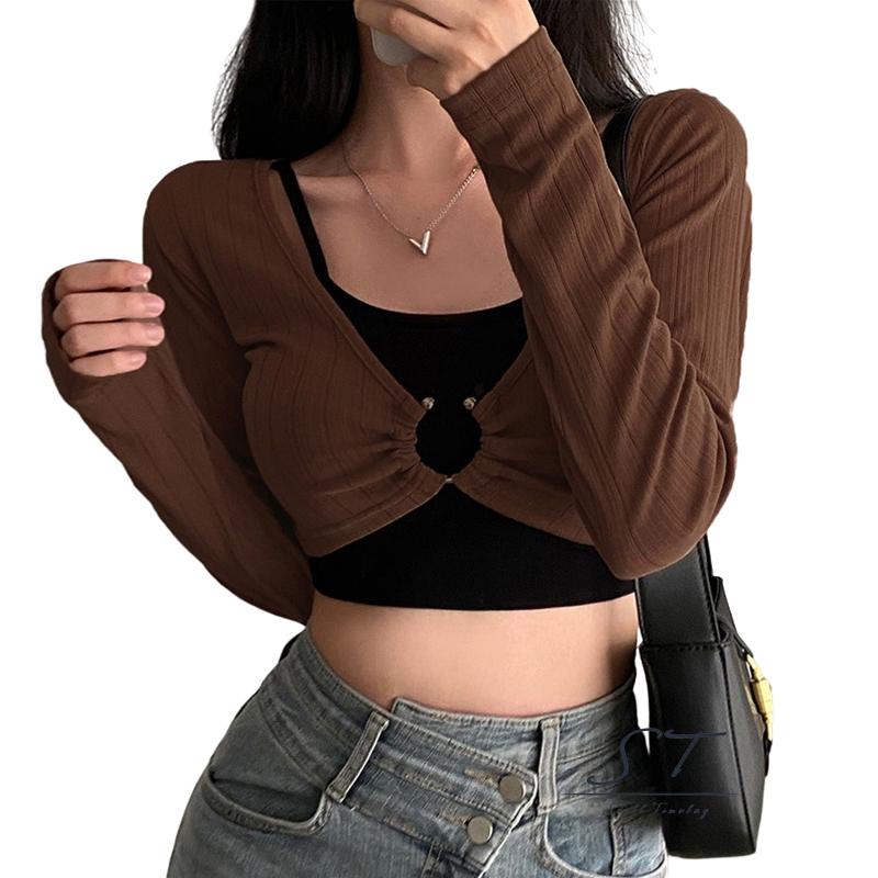 Bộ Áo Croptop Hai Dây Màu Trơn 2 Dây + Áo Sơ Mi Tay Dài Cổ Chữ U Sâu CY03