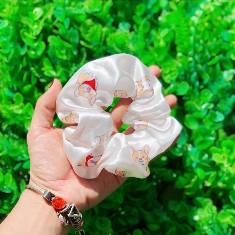 Cột buộc tóc scrunchies phi bóng họa tiết thời trang