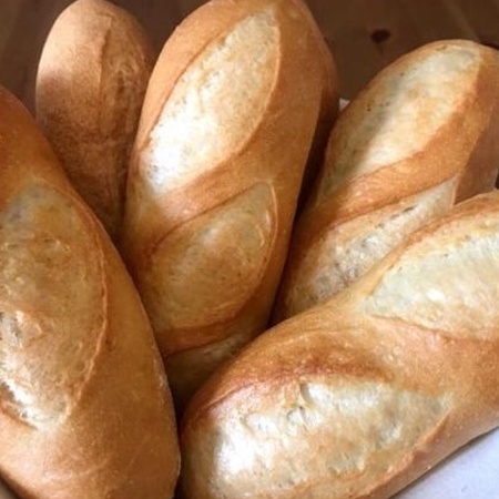 Bánh Mì Đặc Ruột Kiểu Pháp Thơm Bơ Mới Mỗi Ngày