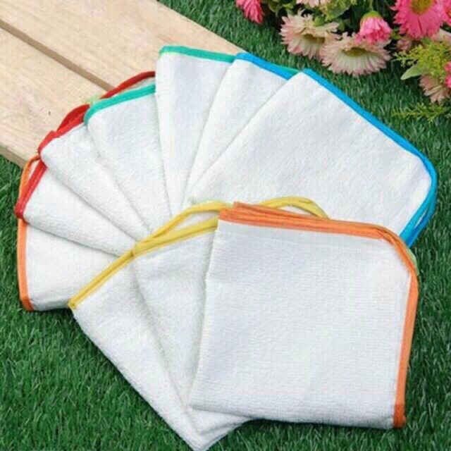 Tã lót chống thấm Đô Rê Mon có thể giặt máy (1 bịch gồm 10 miếng)