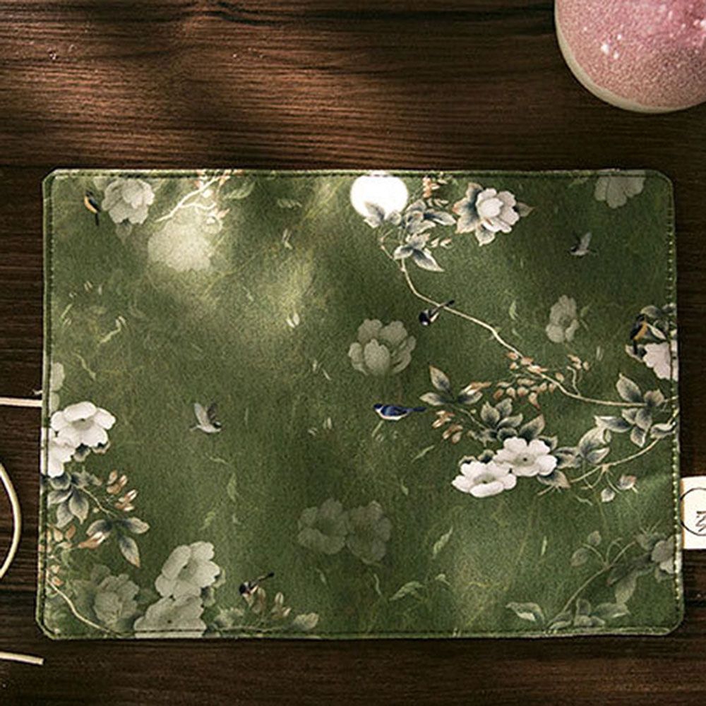 Túi đựng bút dạng cuộn họa tiết hoa dễ thương