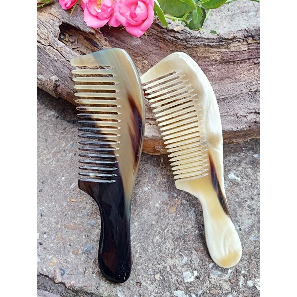 Lược sừng trâu tự nhiên có chuôi cầm 18-20cm chải tóc không gây tích điện và giảm xơ gãy tóc