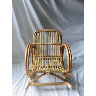 Ghế bập bênh song mây trẻ em