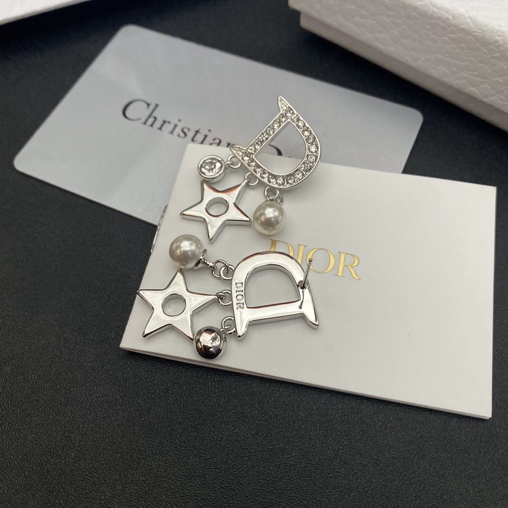 Khuyên Tai Tròn Khắc Chữ Dior Bằng Thép Titanium Thời Trang Cho Nữ