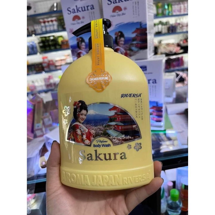 Sữa tắm Sakura Riversa hương nước hoa