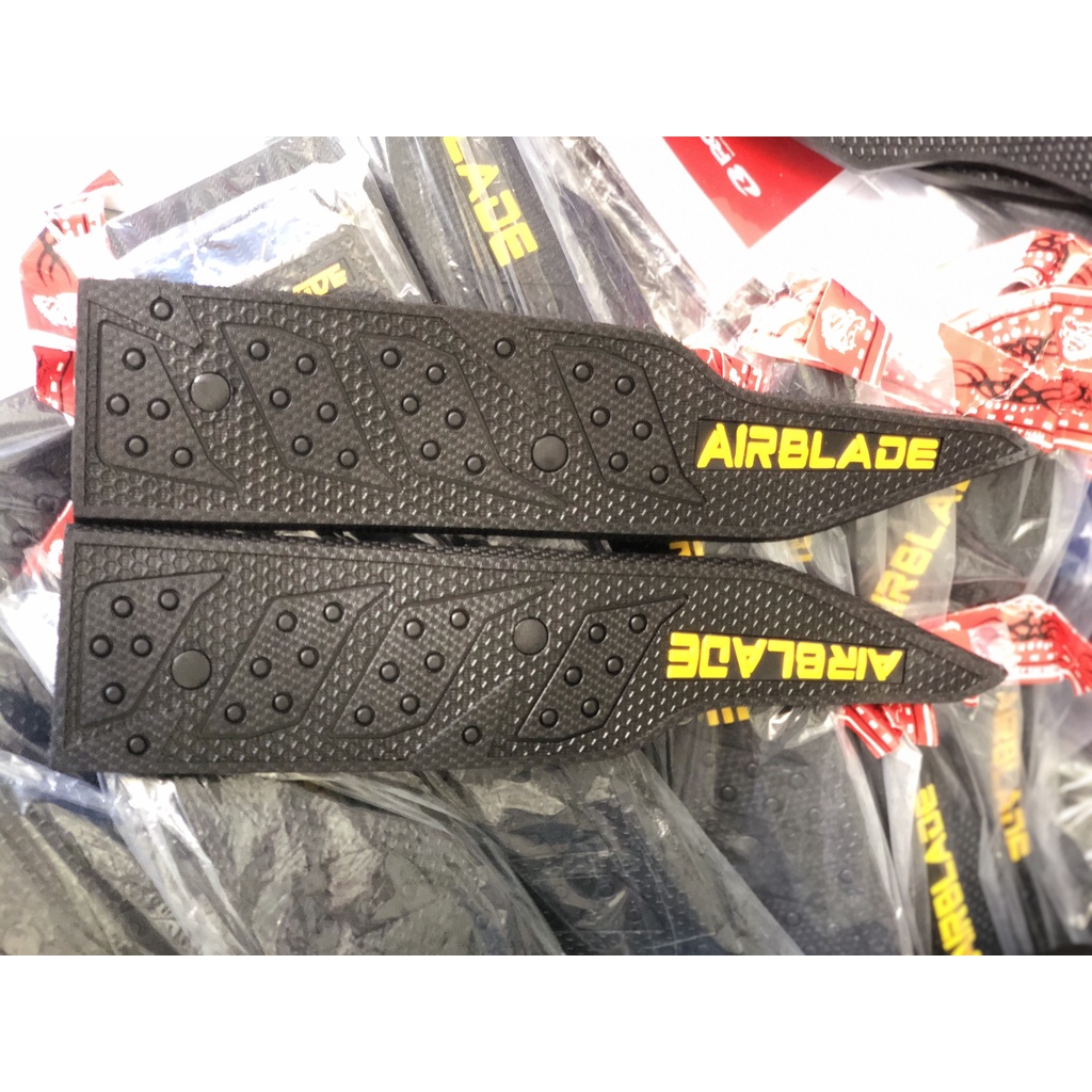 Thảm Lót Chân AB AirBlade 2016-2017-2018-2019 Cao Su, Tặng Kèm 3 Ốc