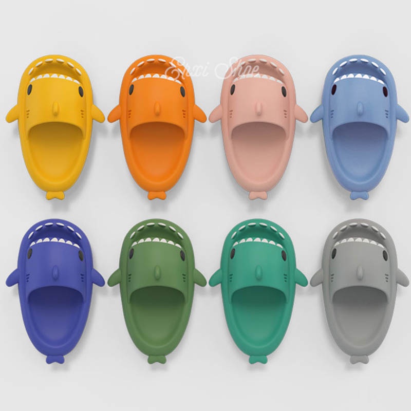 【Phong Cách Người Lớn】dép cá mập Cửa Hàng Dép Đế Dày Phẳng Nam Nữ Mang Trong Nhà