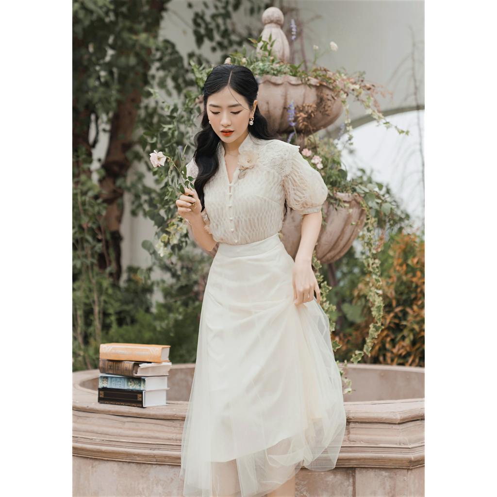 Áo sơ mi ren có lót thêu hoa Maysi