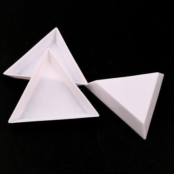 Khay để phụ kiện đính trang trí móng tay hình tam giác