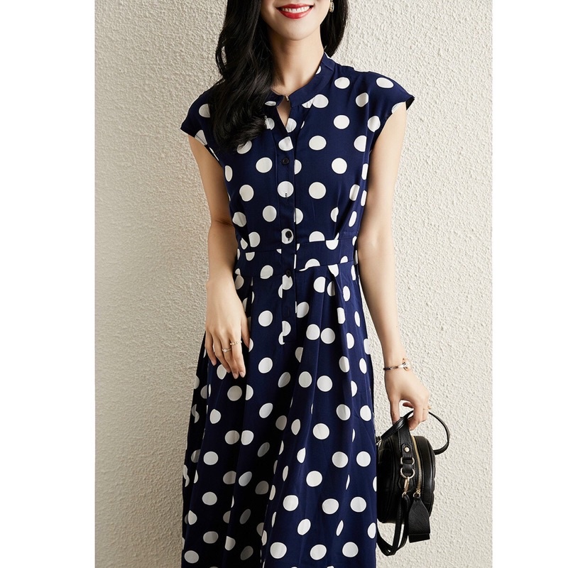 Đần xoè chấm bi cổ trụ