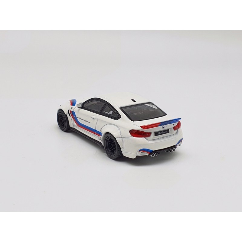 Xe Mô Hình BMW M4 W/M Stripe 1:64 MiniGT ( Trắng )