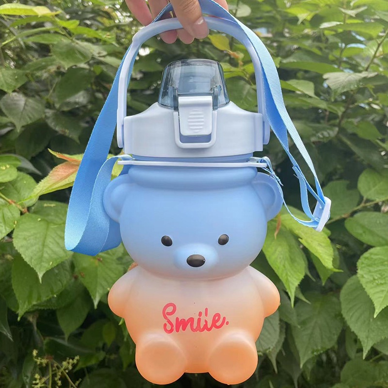 Bình Nước Thể Thao 800/1000/1200/1400ML Bằng Nhựa Màu Hồng In Họa Tiết Gấu Kèm Dây Đeo