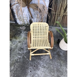 Ghế đan mắt cáo tinh tế sắc nét dành cho bé dài toàn ghế 60 cm rộng 40 cm