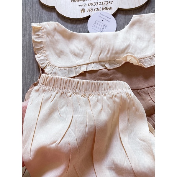 Bộ thiết kế cổ thêu babydoll bé gái