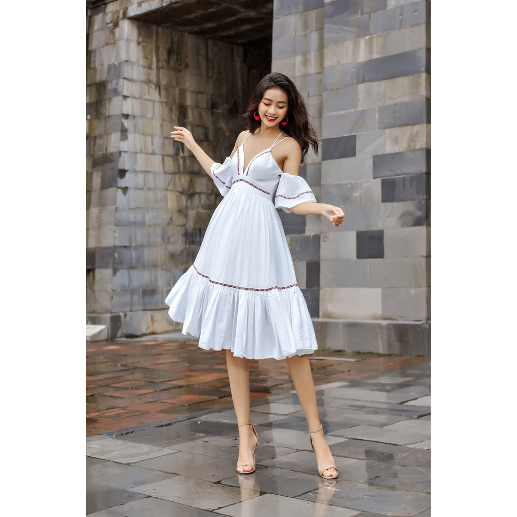 [Mã SKAMSALEP6 giảm 10% tối đa 100K đơn 150K] SÒ VINTAGE - SMEE Đầm hai dây rớt vai viền thổ cẩm | BigBuy360 - bigbuy360.vn
