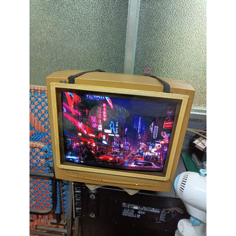 Màn hình vi tính CRT 14inch cổ .kienstore726