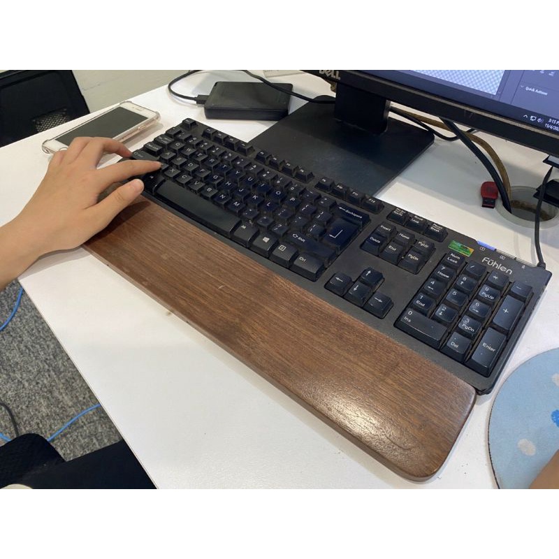 Kê tay bàn phím máy tính, bằng gỗ tự nhiên. đồng giá 45k