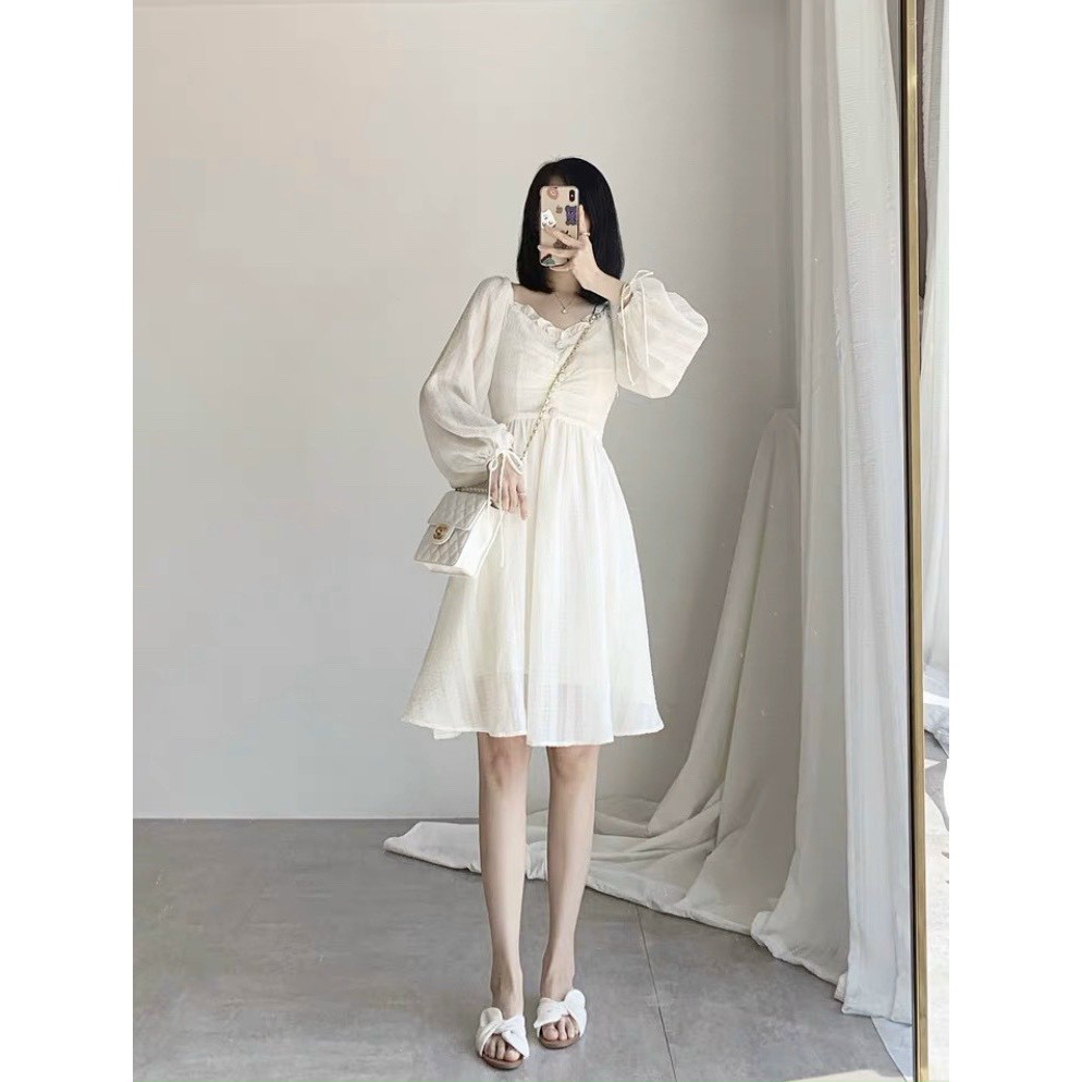 Đầm trắng tiểu thư đài cát tay dài phồng xinh xỉu dáng xòe - Freesize - BomBom shop | BigBuy360 - bigbuy360.vn
