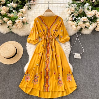 (sẵn) VÁY BOHO DÁNG XÒE CỔ V THÊU HOA