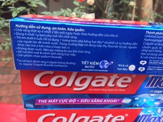 KEM ĐÁNH RĂNG COLGATE MAXFRESH BẠC HÀ THE MÁT 180g
