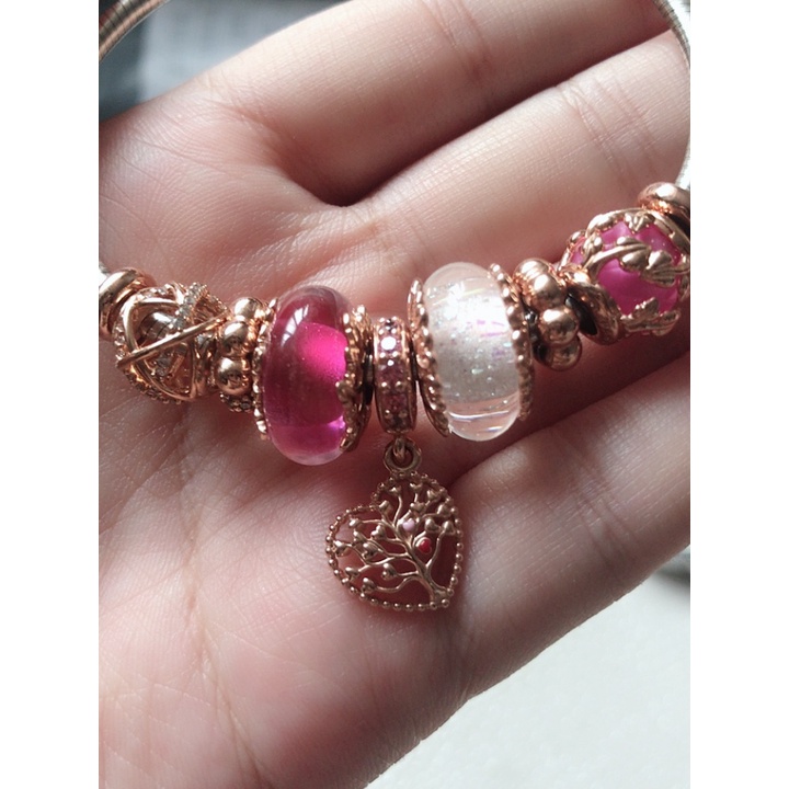 Mặt dây chuyền cây tình yêu
