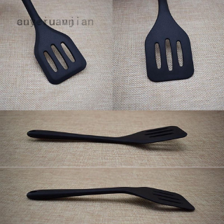 1 Xẻng Lật Bánh Pancake Bằng Silicone Chịu Nhiệt Đa Năng