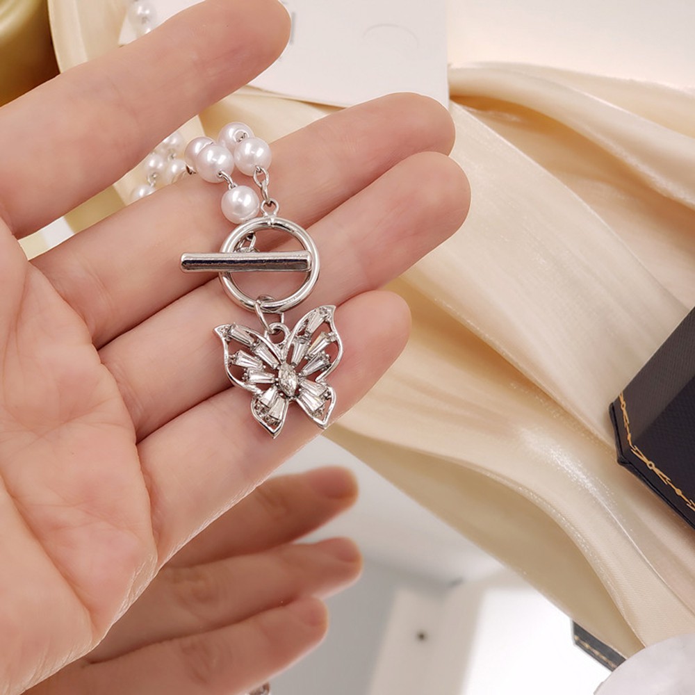 Vòng Cổ Choker Mặt Bướm Đính Ngọc Trai Siêu Nữ Tính Phong Cách Hàn Quốc Dongdaemun Mới