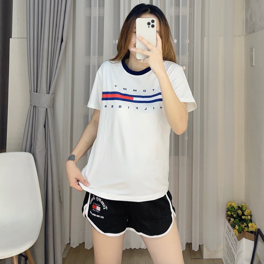 Áo Tommy vạch . Cổ tròn , tay ngắn, chất 100% cotton cao cấp. mềm mịn.