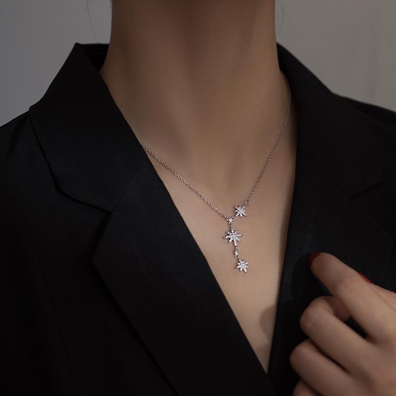 Dây Chuyền Mặt Tròn Họa Tiết Sao Băng Đính Đá Zircon Thời Trang Tinh Tế