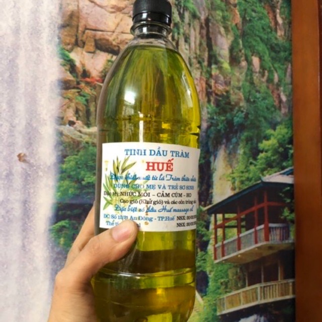 Nửa lít tinh dầu tràm Huế nguyên chất
