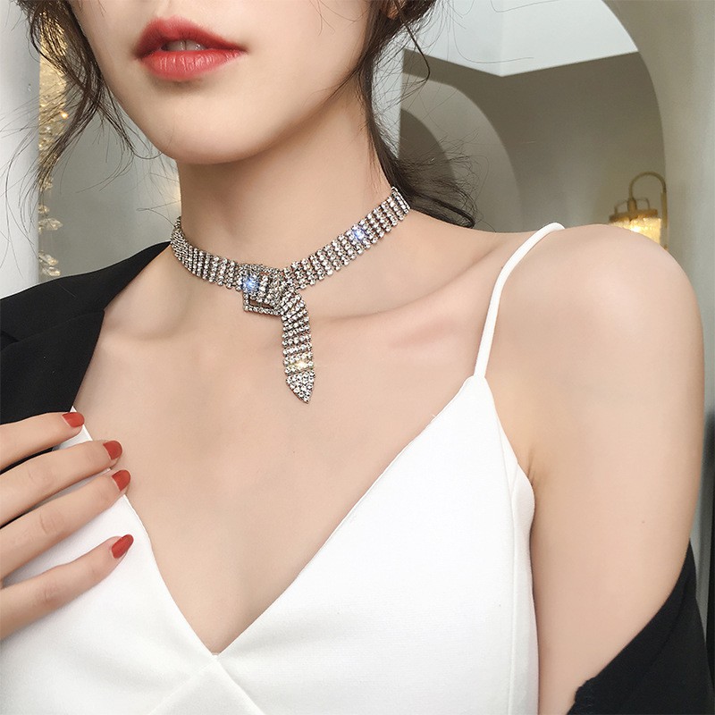 Siêu phẩm vòng chocker đính đá đẳng cấp ngôi sao VC32