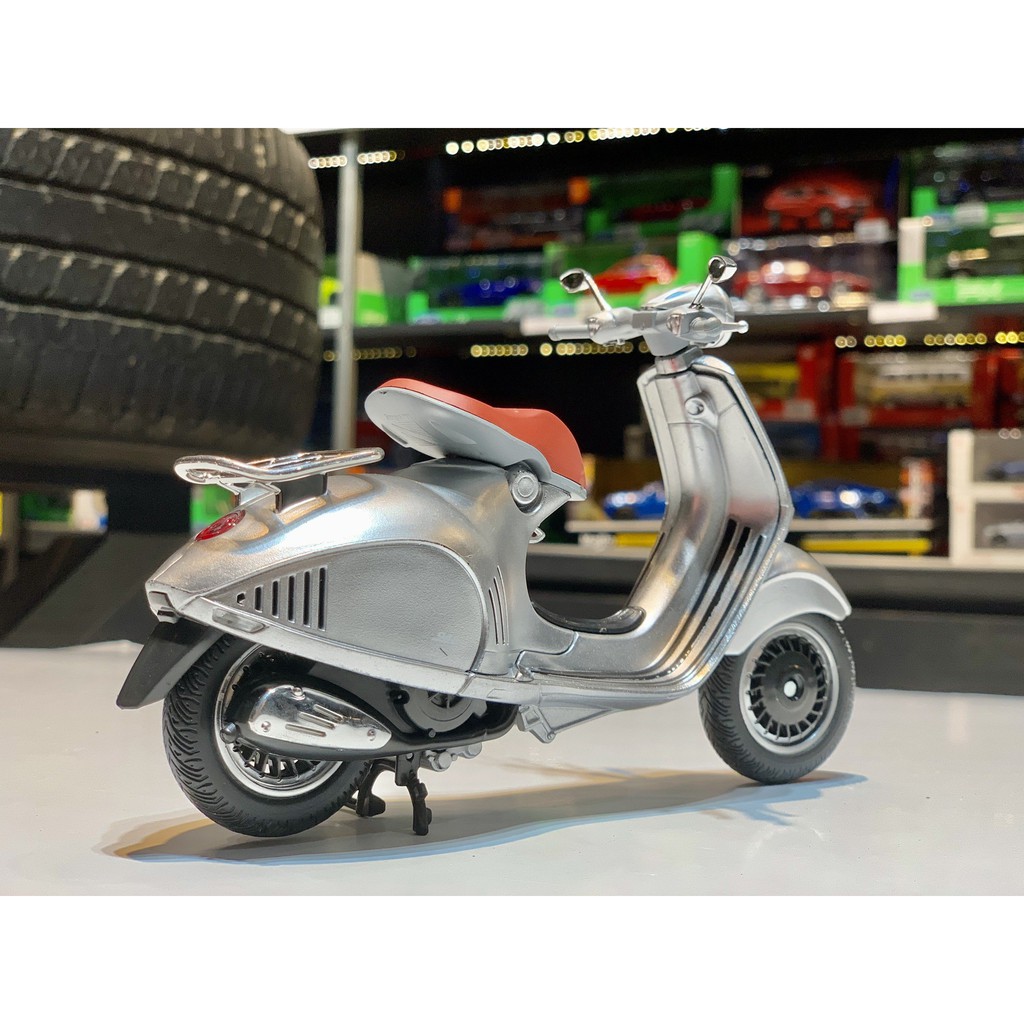 MÔ HÌNH XE VESPA 946 1:12 NEWRAY