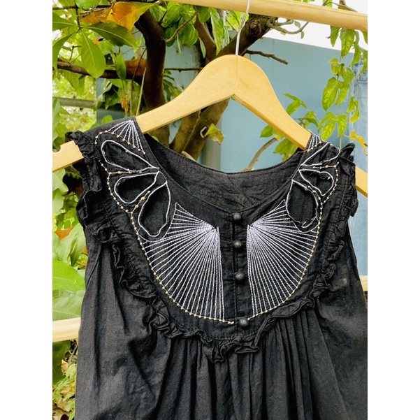 Áo sát nách thêu Hàn si