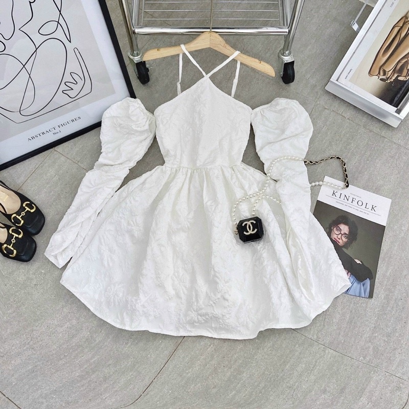 ĐẦM TRẮNG GẤM HOA NỔI DÂY YẾM RỚT TAY PHỒNG