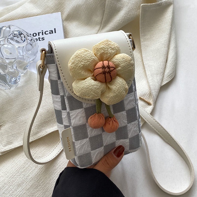 Túi mini đeo chéo hoạ tiết kẻ caro đính bông hoa dễ thương - Elisa Store