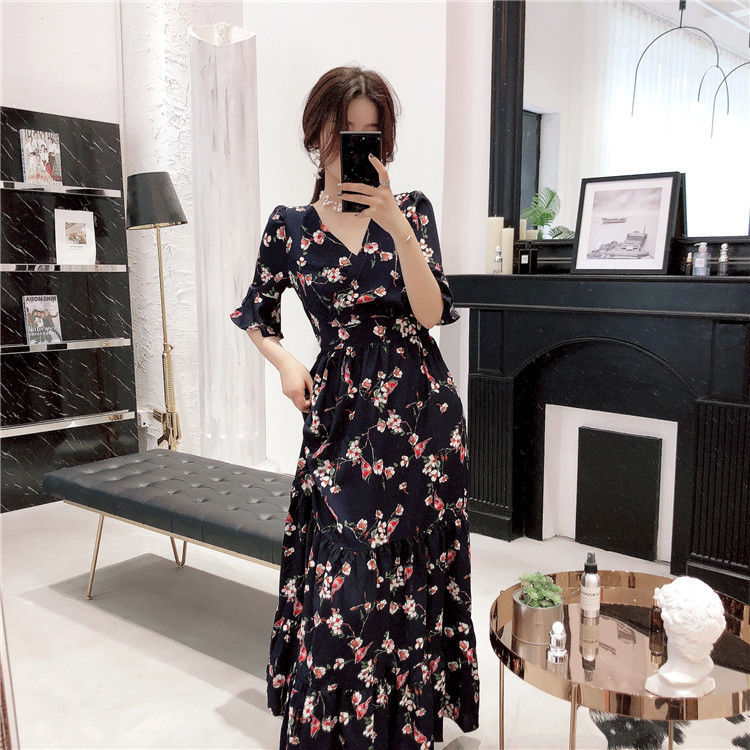 Đầm Ngắn Tay In Hoa Với Thiết Kế Cổ Chữ V Xinh Xắn Dành Cho Nữ