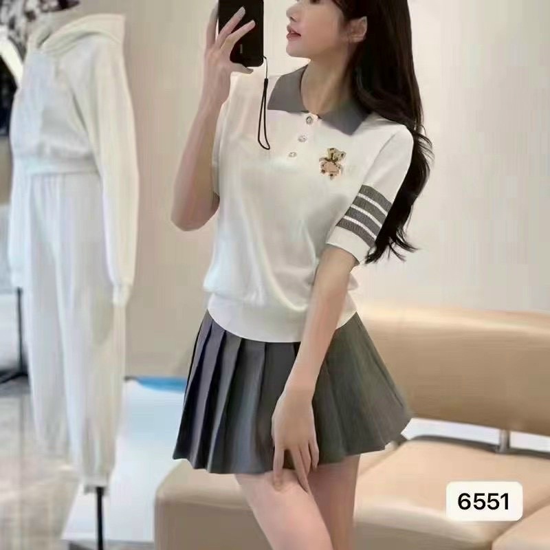 Áo Len Polo Chú Gấu Thom, phối tay sọc đen, ghi basic mã 035