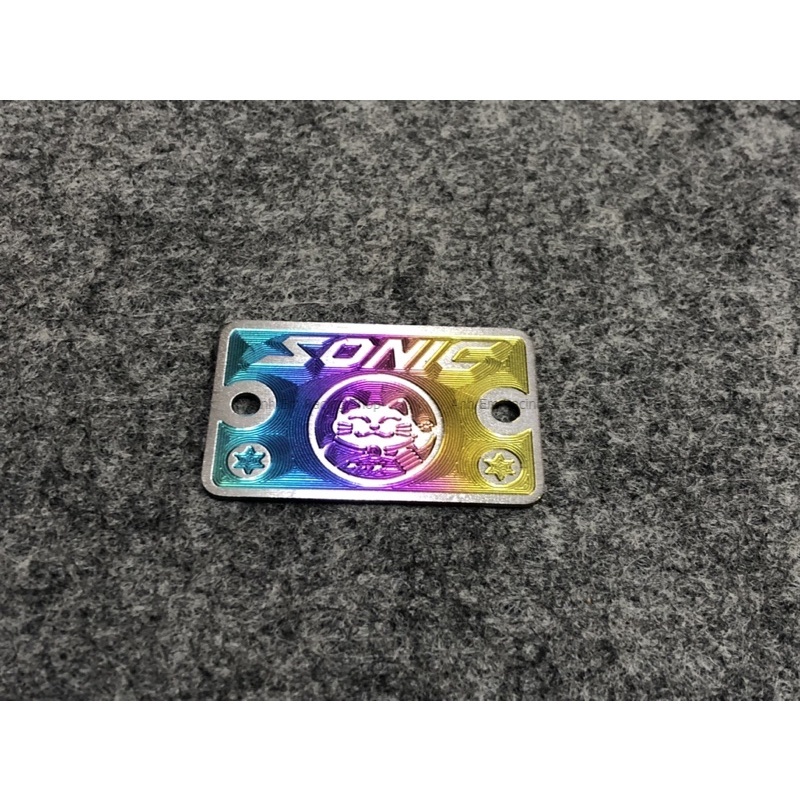 Nắp Dầu Sonic Titan Mèo May Mắn