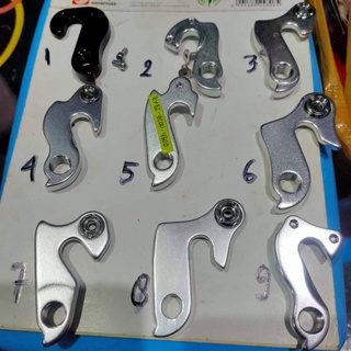 Khuyên tai dạng móc hình xe đạp
