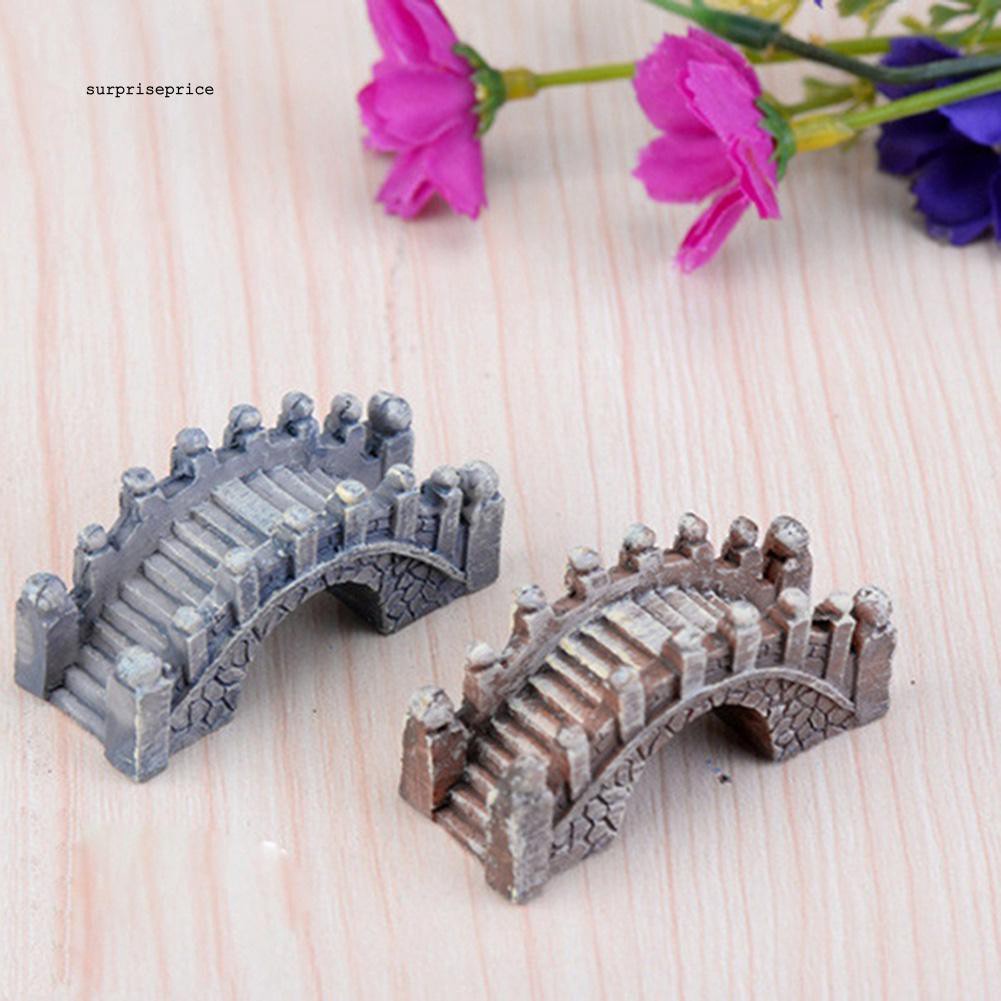 Bộ 2 tượng hình cầu bằng nhựa trang trí hồ cá kiểu cổ điển đầy độc đáo