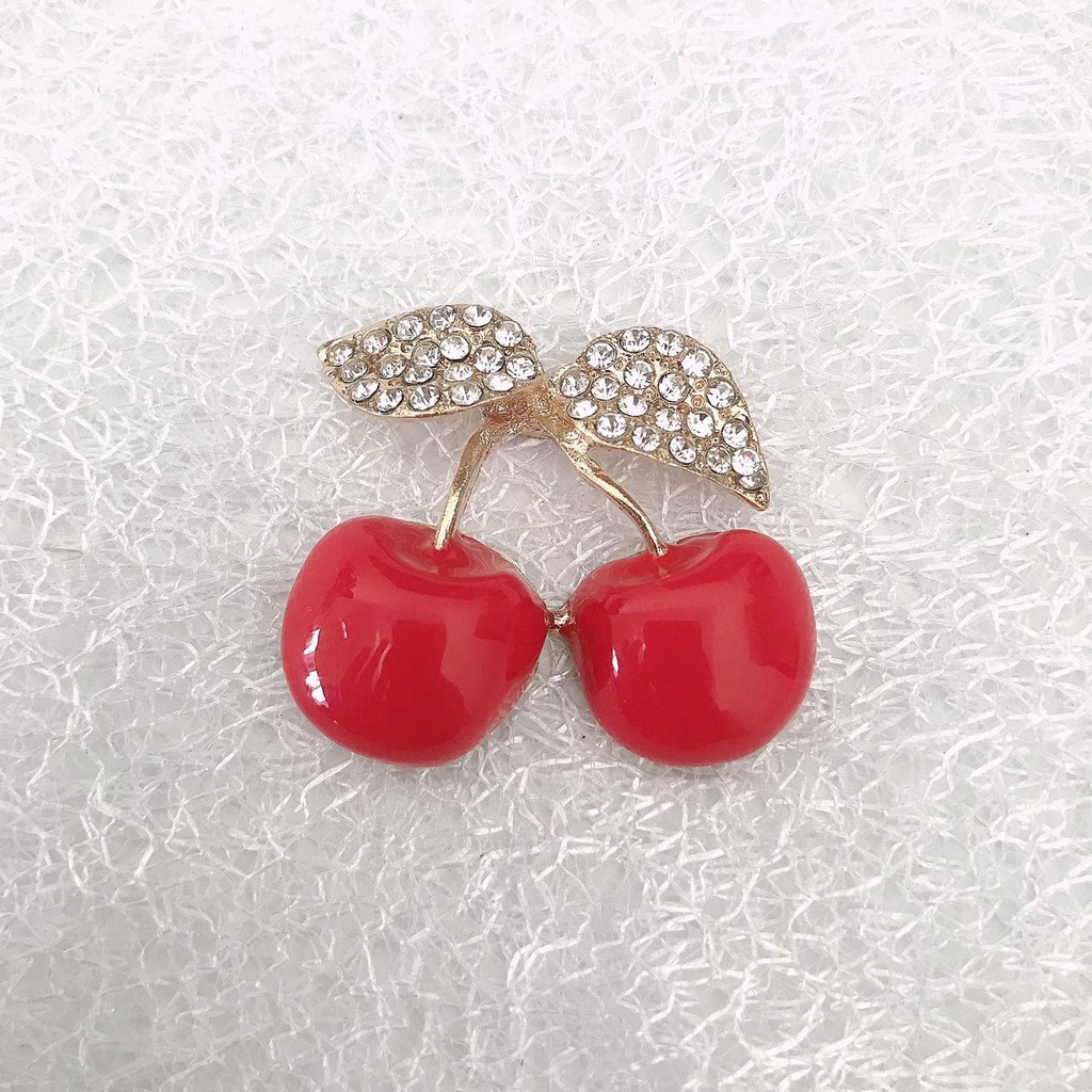 Qủa cherry , dứa, que kim đính đá trang tri