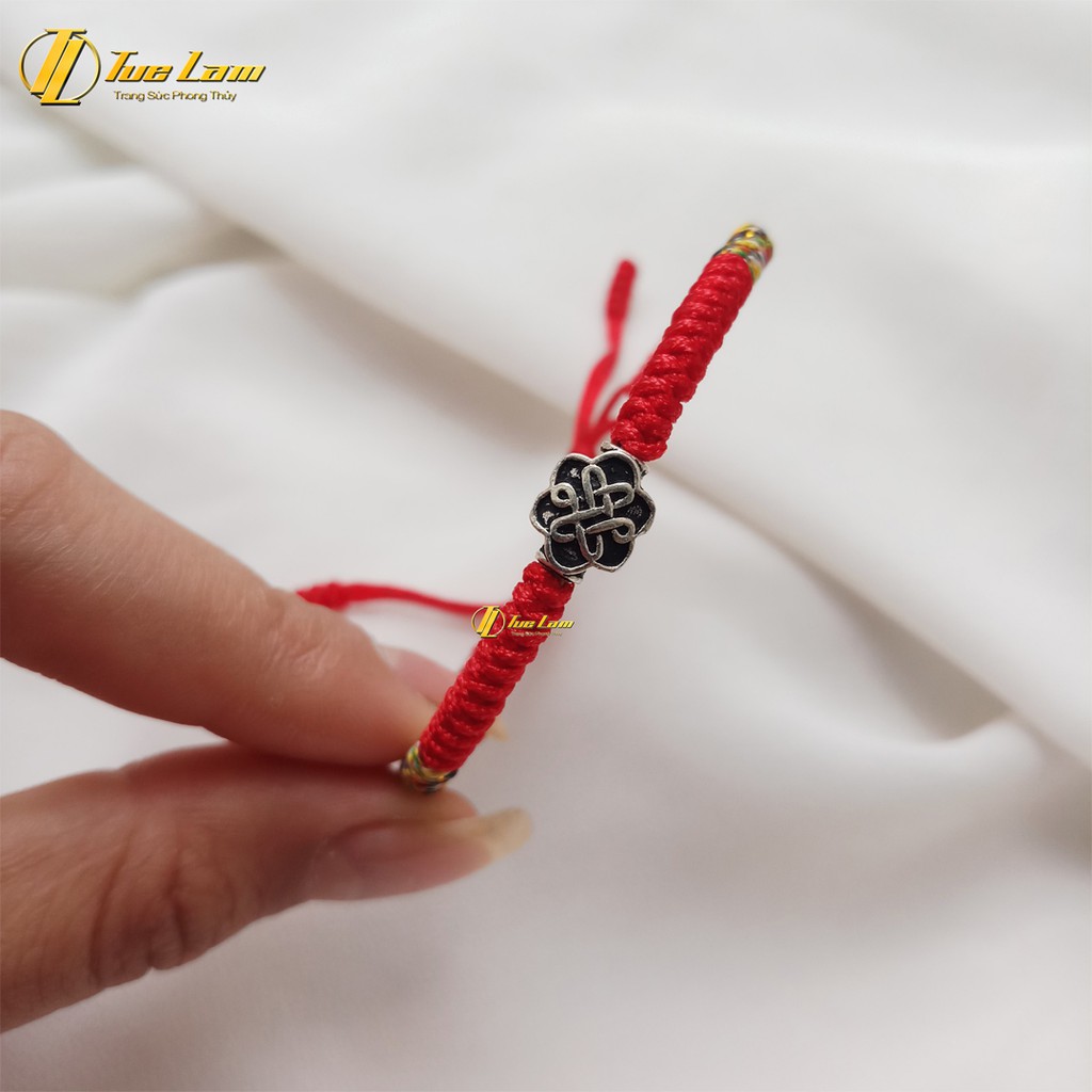 Vòng tay chỉ đỏ may mắn bện handmade charm bạc cát tường bình an may mắn - Tuệ Lâm