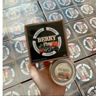 kem berry mụn nám trắng da