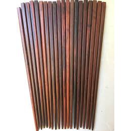 đũa gỗ , 10 đôi đũa gỗ trắc cao cấp hàng được làm thủ công nên an toàn cho sức khỏe mọi người hương mun hàn quốc nhật