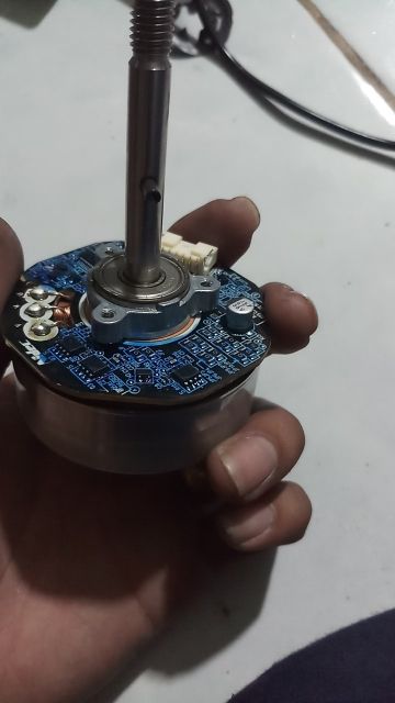 Động cơ BLDC trục zin , trục quạt 12-24v chế quạt acquy