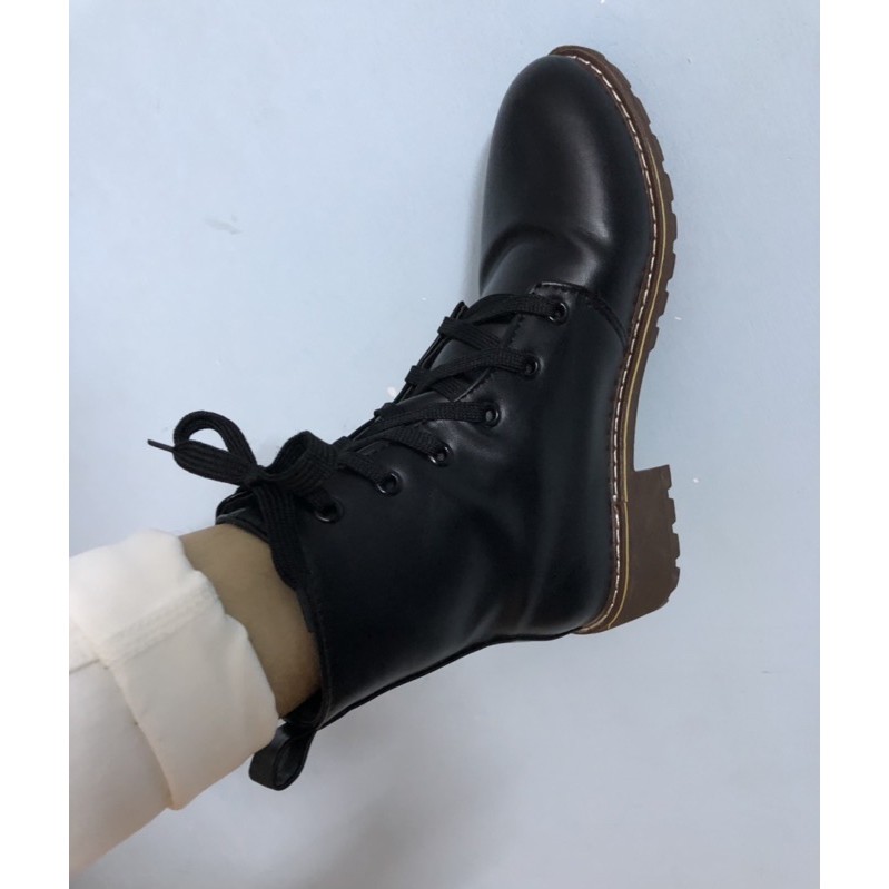 boots chiến binh nữ