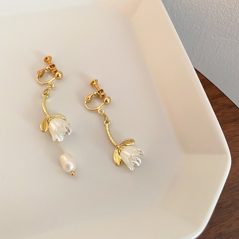 [Hàng Mới Về] Bông Tai Hình Hoa Tulip Đơn Giản Màu Vàng Thời Trang Mùa Hè Cho Nữ